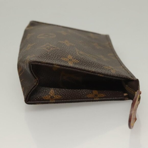 LOUIS VUITTON Monogram Posh Toilette 15 Pouch - Picture 6 of 16